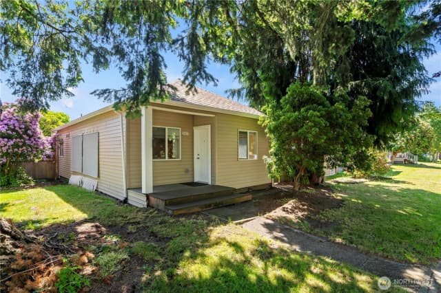 Property photo for 2415 Cedar Street, Everett photo 2