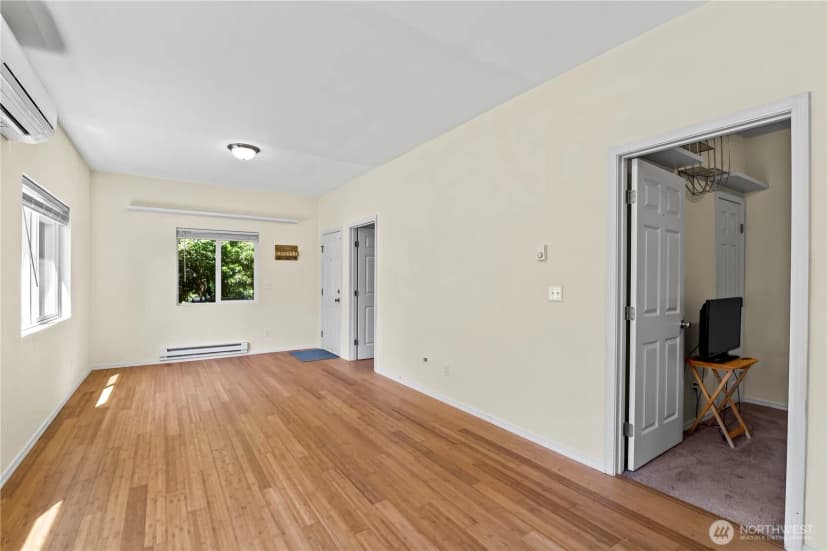 Property photo for 2415 Cedar Street, Everett photo 7