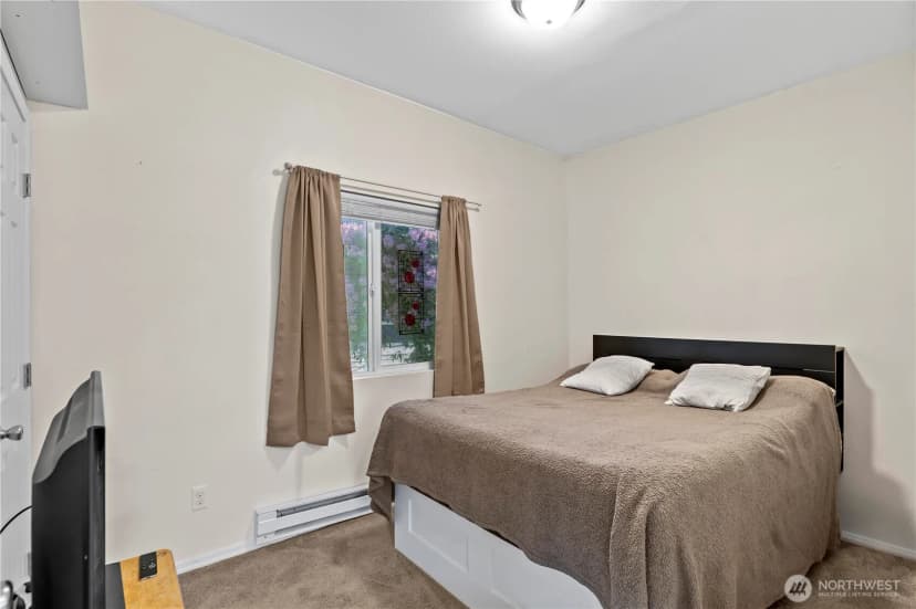 Property photo for 2415 Cedar Street, Everett photo 9