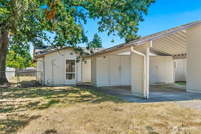 Property photo for 10405 12th Avenue Ct S, Tacoma