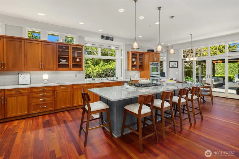 Property photo for 8418 Se 44th Street, Mercer Island photo 8