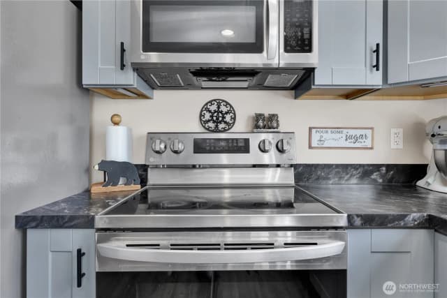 Property photo for 918 Cleveland Avenue, Snohomish photo 2