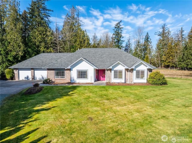 Property photo for 865 Burlingame Road, Mount Vernon