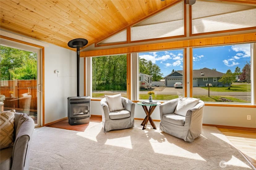 Property photo for 8380 Grouse Crescent Drive, Blaine photo 10