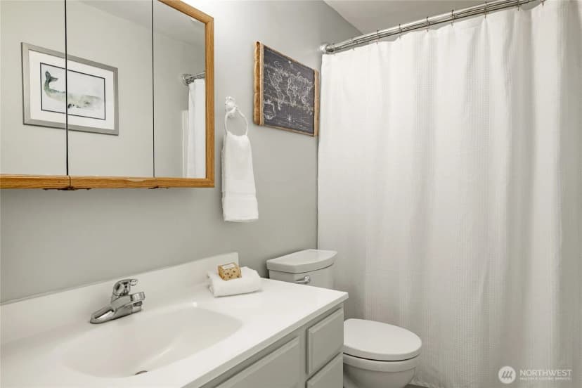 Property photo for 8380 Grouse Crescent Drive, Blaine photo 17