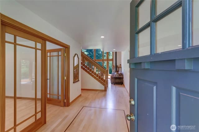 Property photo for 31520 94th Avenue E, Eatonville photo 3