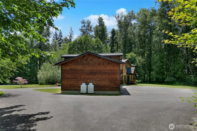 Property photo for 31520 94th Avenue E, Eatonville photo 35