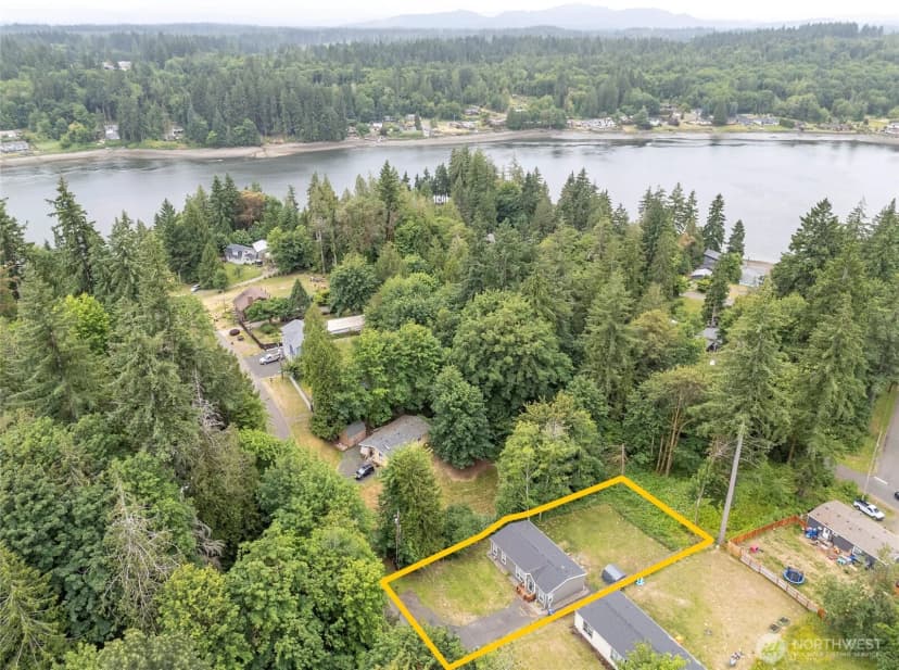 Property photo for 170 E Soundview Drive E, Shelton photo 28
