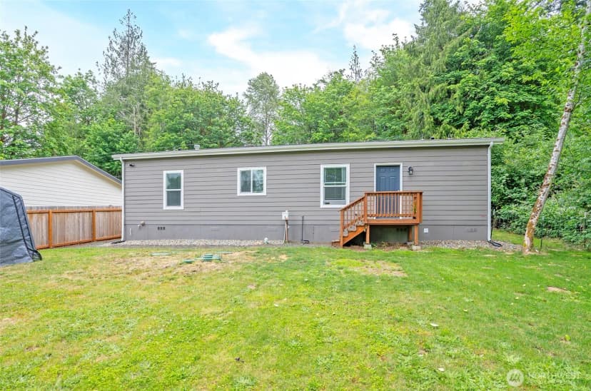 Property photo for 170 E Soundview Drive E, Shelton photo 26