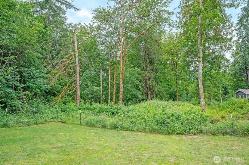 Property photo for 170 E Soundview Drive E, Shelton photo 27