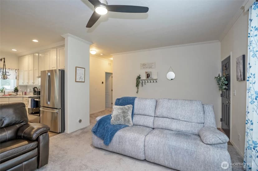 Property photo for 170 E Soundview Drive E, Shelton photo 7