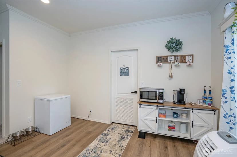 Property photo for 170 E Soundview Drive E, Shelton photo 12