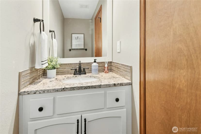 Property photo for 1525 145th Place Se, Mill Creek photo 17