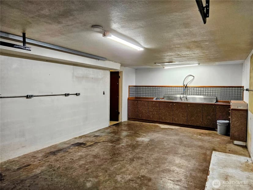 Property photo for 9813 36th Street E, Edgewood photo 24
