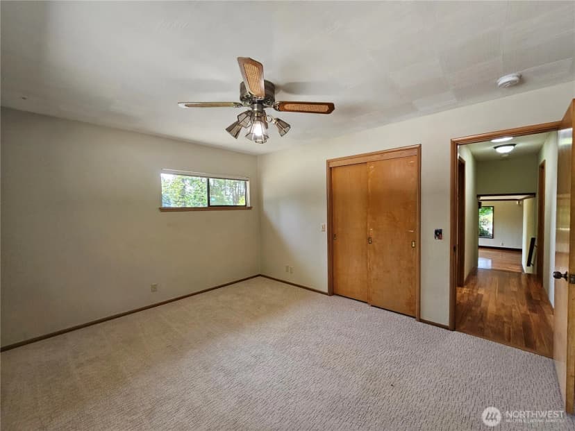 Property photo for 9813 36th Street E, Edgewood photo 13