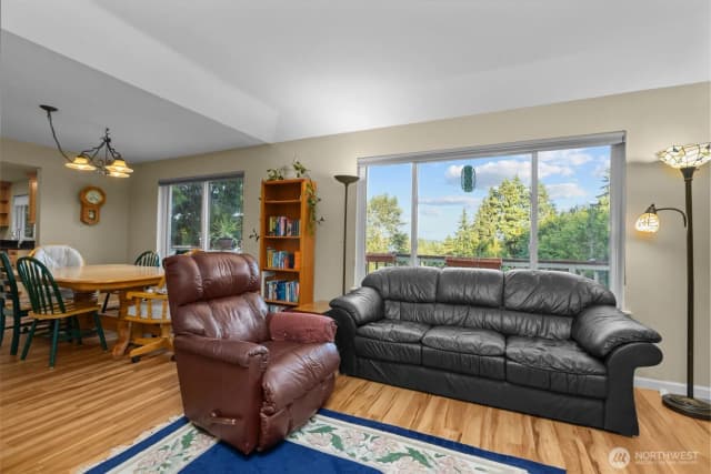 Property photo for 4801 Nw El Camino Boulevard, Bremerton photo 5