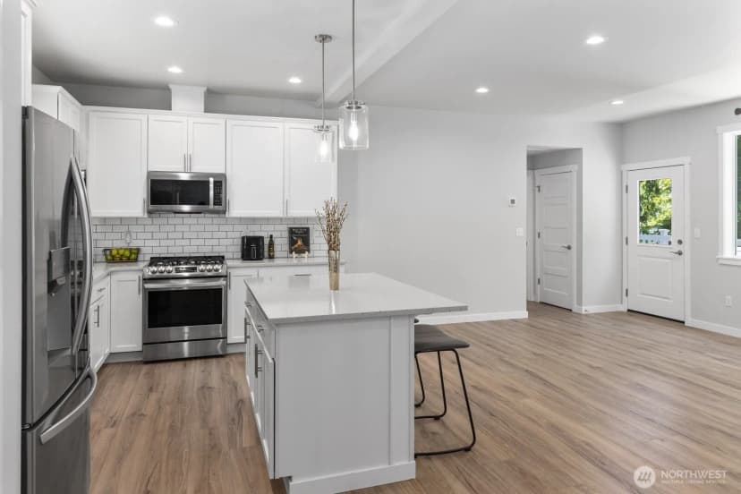 Property photo for 18207 Majestic Ridge Lane, Mount Vernon photo 5