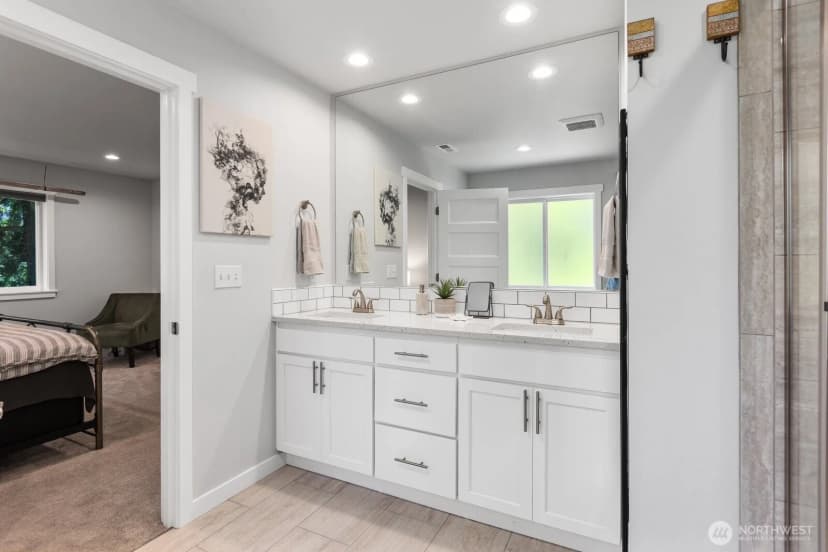 Property photo for 18207 Majestic Ridge Lane, Mount Vernon photo 16