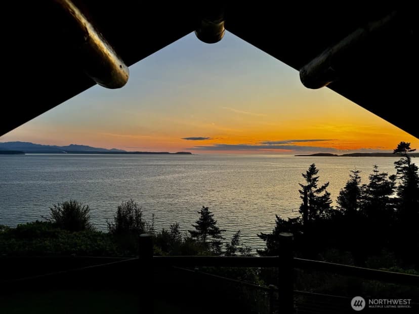 Property photo for 320 Mitchell Drive, Coupeville photo 7