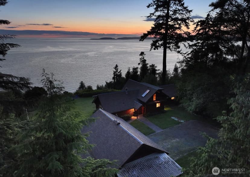 Property photo for 320 Mitchell Drive, Coupeville