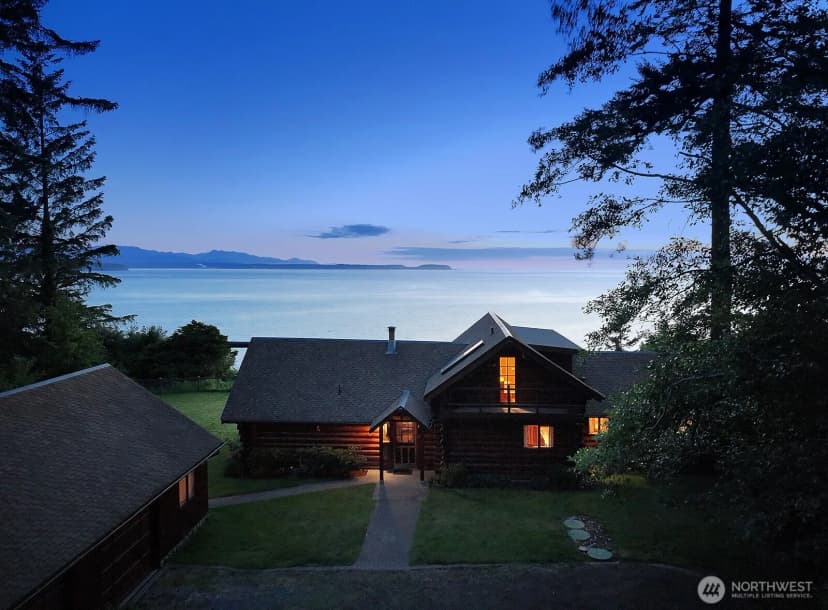 Property photo for 320 Mitchell Drive, Coupeville photo 4