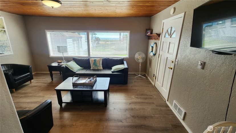 Property photo for 4987 Cottonwood Court, Blaine photo 13