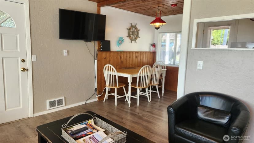 Property photo for 4987 Cottonwood Court, Blaine photo 10