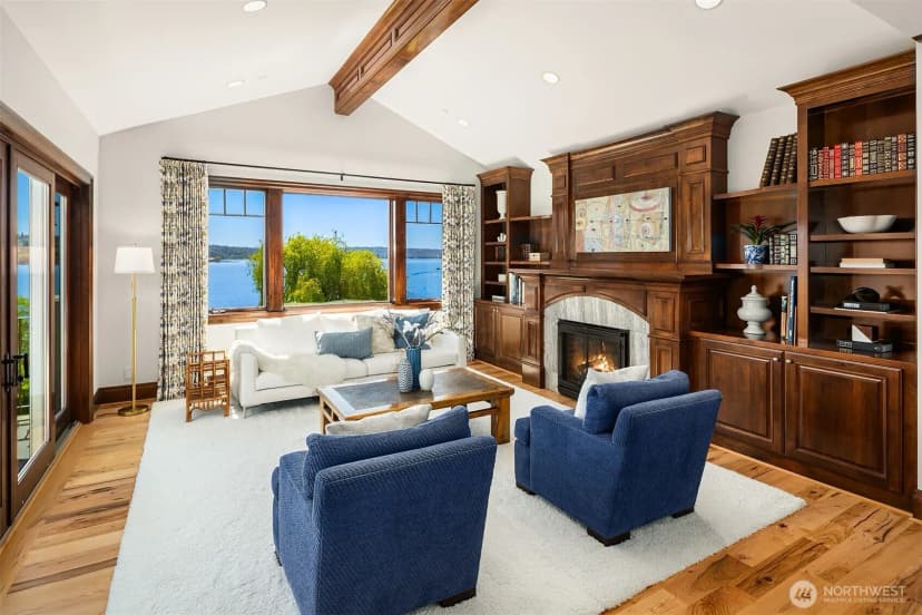 Property photo for 8260 Avalon Drive, Mercer Island photo 9
