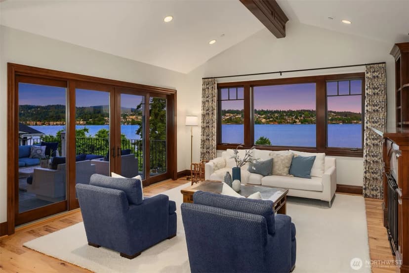 Property photo for 8260 Avalon Drive, Mercer Island photo 8