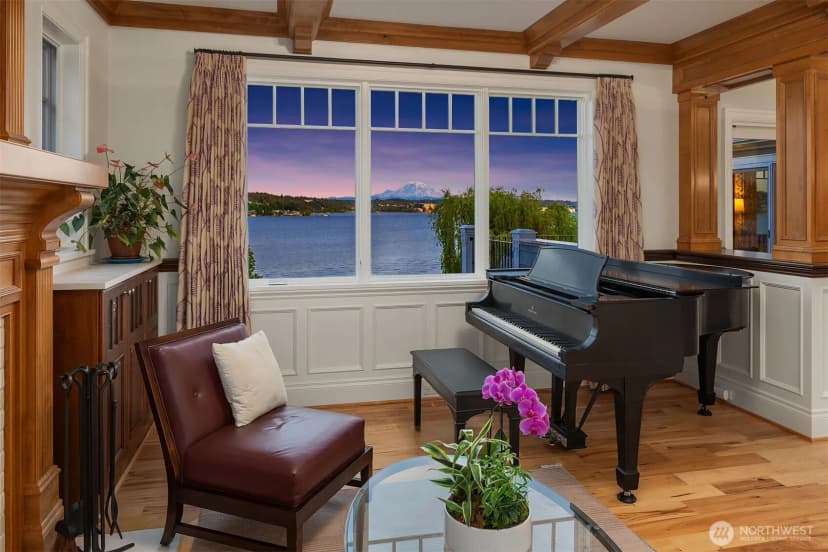 Property photo for 8260 Avalon Drive, Mercer Island photo 7