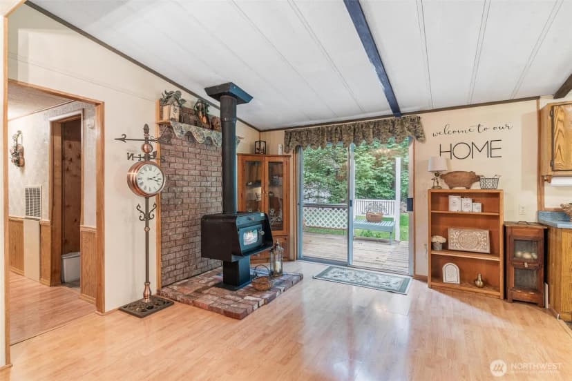Property photo for 18330 Jim Creek Road, Arlington photo 14