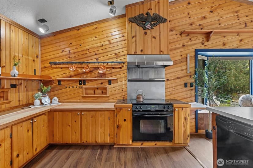 Property photo for 651 Olympic View Drive, Coupeville photo 16