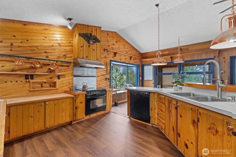 Property photo for 651 Olympic View Drive, Coupeville photo 15