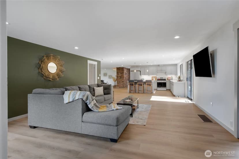 Property photo for 3327 170th Avenue E, Lake Tapps photo 15