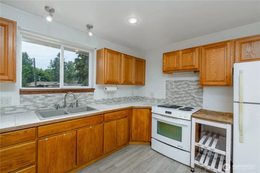 Property photo for 33 S Maple Lane, Port Angeles photo 12