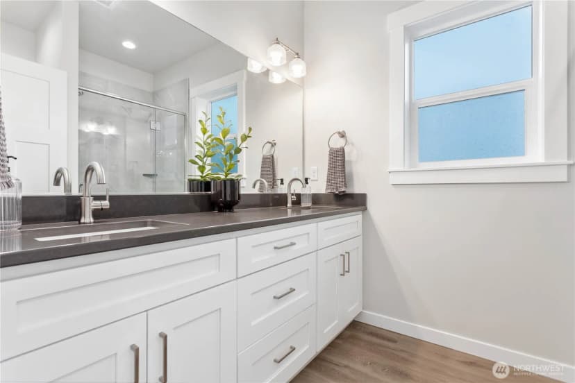 Property photo for 1500 Bowfin Court, Lynden photo 27