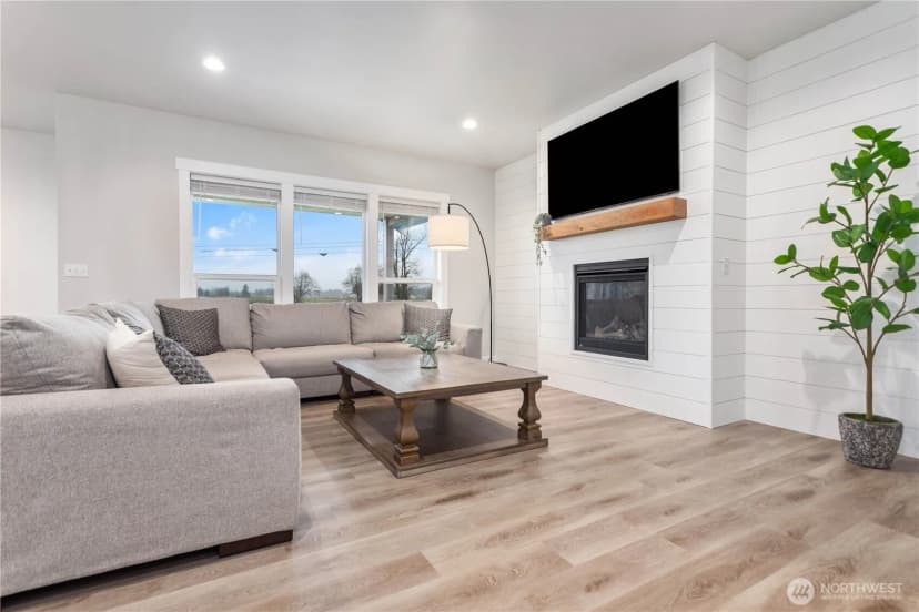 Property photo for 1500 Bowfin Court, Lynden photo 5