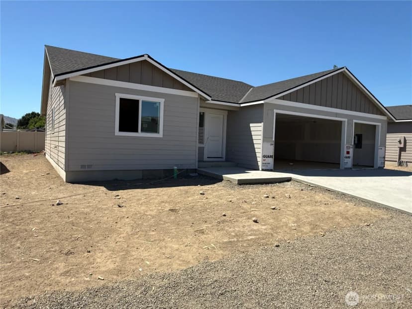 Property photo for 22 Salmon Drive, Wenatchee photo 2