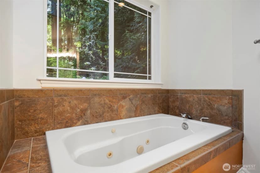 Property photo for 3 Spring Road, Bellingham photo 26