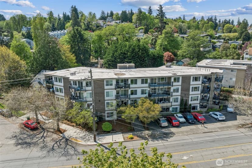 Property photo for 4051 Gilman Avenue W, Seattle