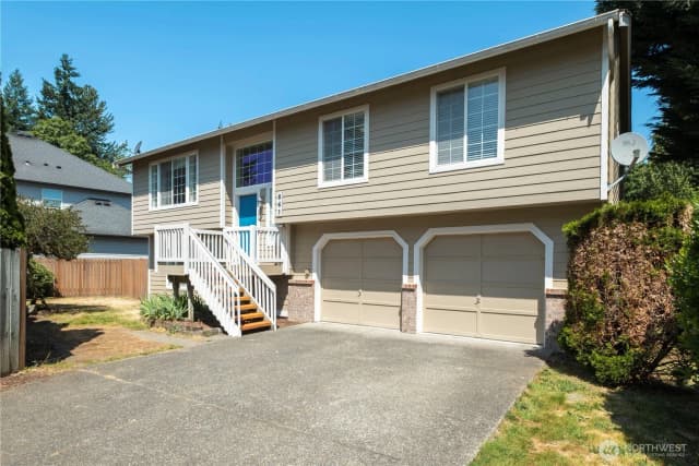 Property photo for 861 Bremerton Avenue Ne, Renton
