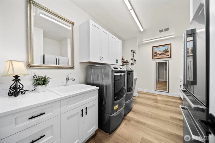 Property photo for 821 S Mary Avenue, East Wenatchee photo 21