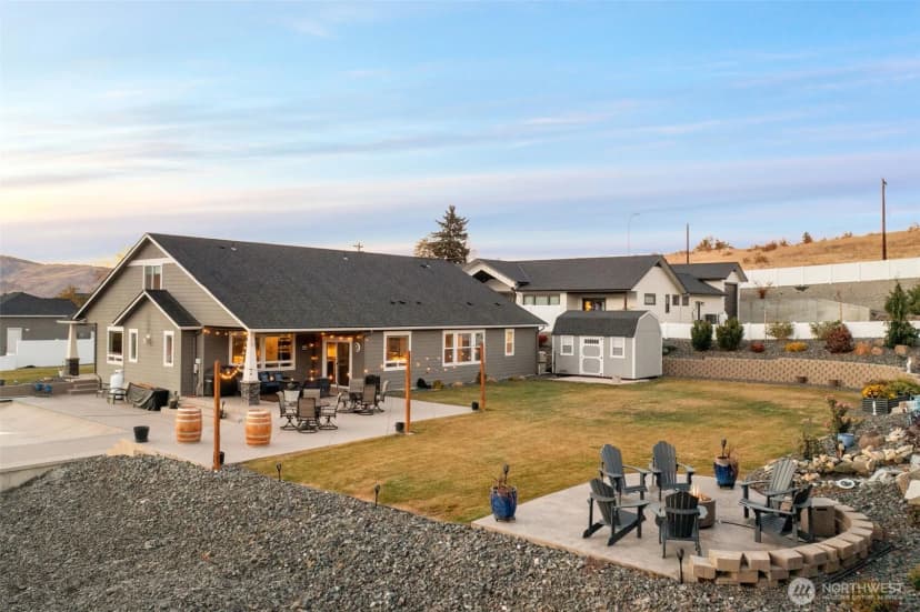 Property photo for 821 S Mary Avenue, East Wenatchee photo 5