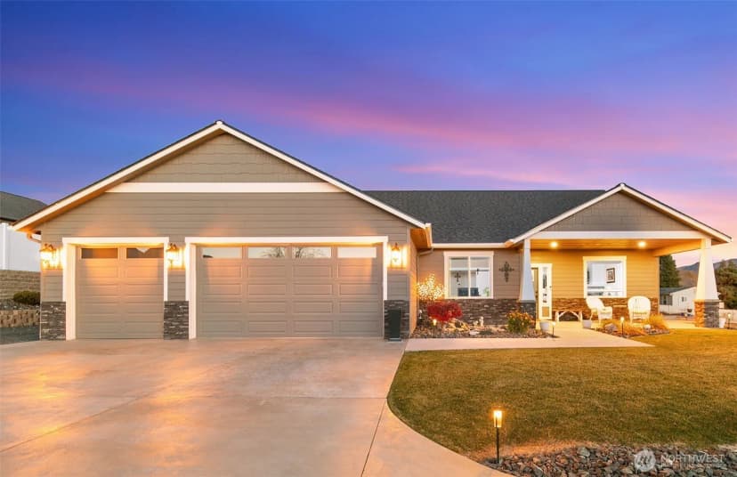 Property photo for 821 S Mary Avenue, East Wenatchee photo 4