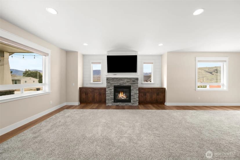 Property photo for 821 S Mary Avenue, East Wenatchee photo 7