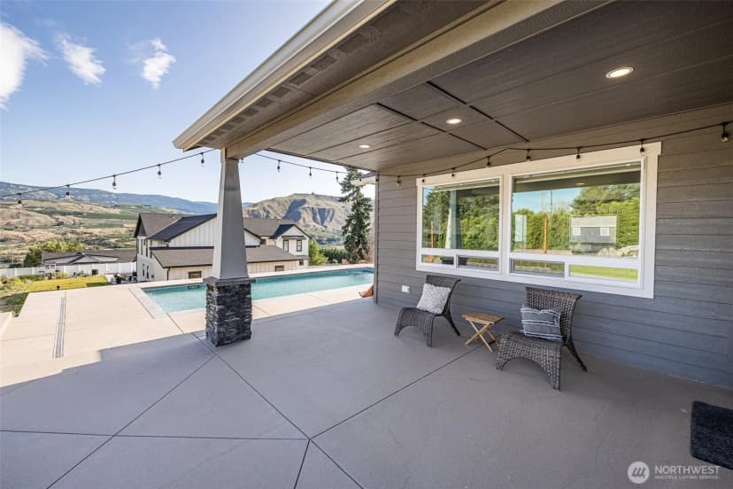 Property photo for 821 S Mary Avenue, East Wenatchee photo 32