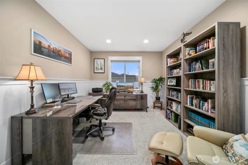 Property photo for 821 S Mary Avenue, East Wenatchee photo 30