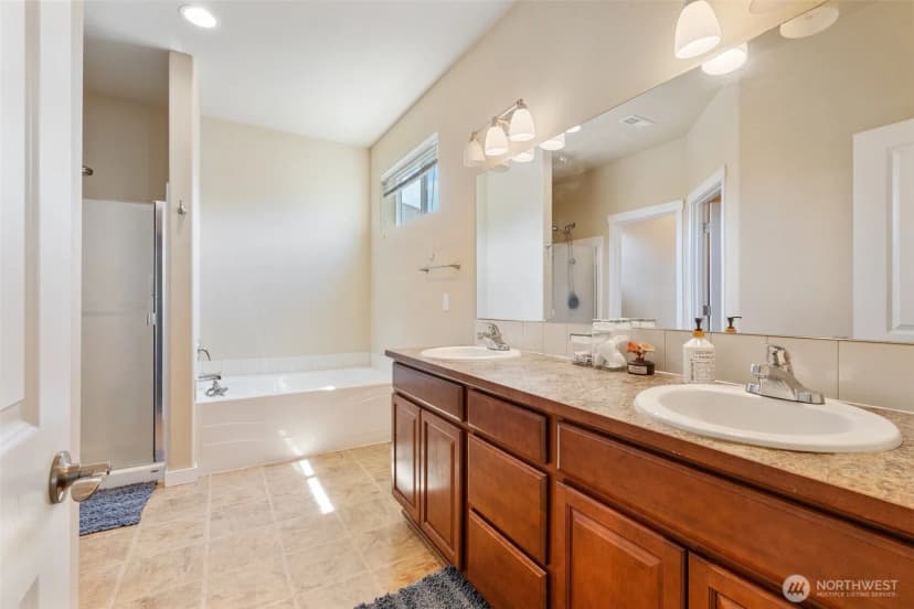 Property photo for 5215 53rd Avenue Se, Lacey photo 28