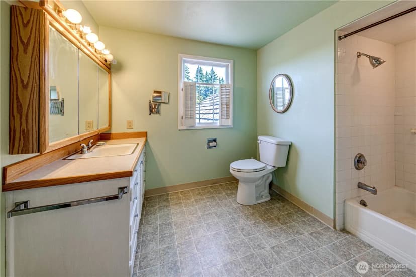 Property photo for 1415 E 2nd Street, Port Angeles photo 30