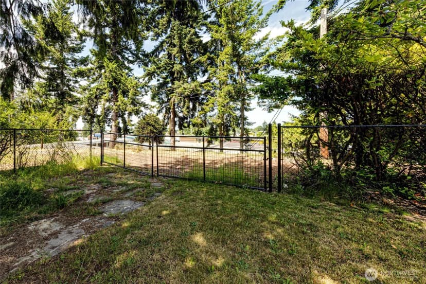 Property photo for 1415 E 2nd Street, Port Angeles photo 40